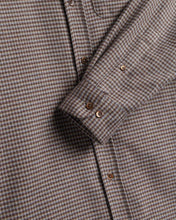 Laden Sie das Bild in den Galerie-Viewer, Portuguese Flannel - Dylan - Blue/Bordeaux Hemden Portuguese Flannel
