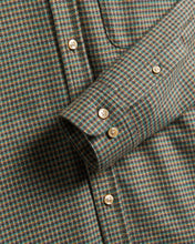 Laden Sie das Bild in den Galerie-Viewer, Portuguese Flannel - Dylan - Striped Hemden Portuguese Flannel
