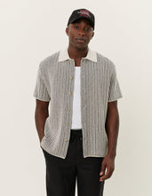Laden Sie das Bild in den Galerie-Viewer, Les Deux - Easton Knitted SS Shirt - Ivory/Black Hemden Les Deux
