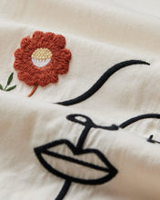Laden Sie das Bild in den Galerie-Viewer, Portuguese Flannel - Embroidery Face Shirt - Cream Hemden Portuguese Flannel
