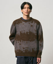 Laden Sie das Bild in den Galerie-Viewer, Gramicci - Mohair Splatter Sweater - SLATE SPLATTER
