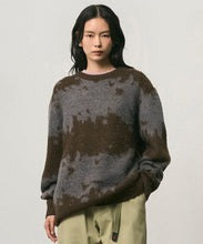 Laden Sie das Bild in den Galerie-Viewer, Gramicci - Mohair Splatter Sweater - SLATE SPLATTER
