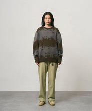 Laden Sie das Bild in den Galerie-Viewer, Gramicci - Mohair Splatter Sweater - SLATE SPLATTER
