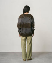 Laden Sie das Bild in den Galerie-Viewer, Gramicci - Mohair Splatter Sweater - SLATE SPLATTER
