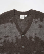 Laden Sie das Bild in den Galerie-Viewer, Gramicci - Mohair Splatter Cardigan - SLATE SPLATTER
