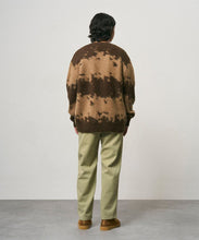 Laden Sie das Bild in den Galerie-Viewer, Gramicci - Mohair Splatter Cardigan - TAUPE SPLATTER
