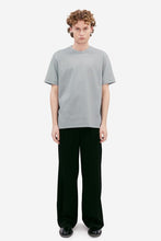 Laden Sie das Bild in den Galerie-Viewer, Elvine - T-Shirt Hadar - Barely Blue T-Shirts Elvine
