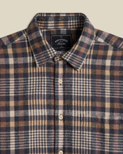 Laden Sie das Bild in den Galerie-Viewer, Portuguese Flannel - Manta Hemd - Multi Hemden Portuguese Flannel
