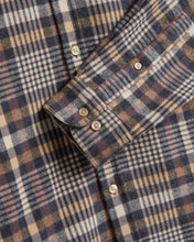 Laden Sie das Bild in den Galerie-Viewer, Portuguese Flannel - Manta Hemd - Multi Hemden Portuguese Flannel
