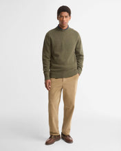 Laden Sie das Bild in den Galerie-Viewer, Barbour - Newtown Pullover - mid olive Pullover Barbour
