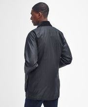 Laden Sie das Bild in den Galerie-Viewer, Barbour - Wachsjacke Beaufort - Black Jacken Barbour

