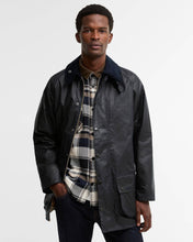 Laden Sie das Bild in den Galerie-Viewer, Barbour - Wachsjacke Classic Beaufort - Classic Navy Jacken Barbour
