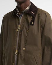 Laden Sie das Bild in den Galerie-Viewer, Barbour - Icons Transport - Brown Jacken Barbour
