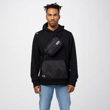 Laden Sie das Bild in den Galerie-Viewer, Aevor - Hip Bag Ease - Ripstop Black Accessoires Aevor
