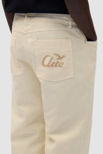 Laden Sie das Bild in den Galerie-Viewer, Arte Antwerp - Back Bird Pants - Cream Hosen Arte Antwerp
