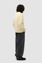 Laden Sie das Bild in den Galerie-Viewer, Arte Antwerp - Logo Knit Sweater - Cream Sweatshirts Arte Antwerp
