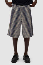 Laden Sie das Bild in den Galerie-Viewer, Arte Antwerp - Plaid Short - Cream/Navy Hosen Arte Antwerp

