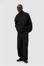 Laden Sie das Bild in den Galerie-Viewer, Arte Antwerp - Green Logo Jacket - Black Jacken Arte Antwerp
