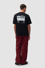 Laden Sie das Bild in den Galerie-Viewer, Arte Antwerp - Faded Back Print T-shirt - black T-Shirts Arte Antwerp
