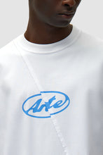 Laden Sie das Bild in den Galerie-Viewer, Arte Antwerp -Circle Logo Cut T-shirt - White T-Shirts Arte Antwerp
