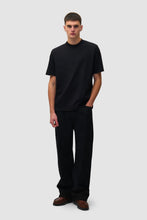 Laden Sie das Bild in den Galerie-Viewer, Arte Antwerp - Big Logo Back T-shirt - Black T-Shirts Arte Antwerp
