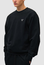 Laden Sie das Bild in den Galerie-Viewer, Arte Antwerp - Heart Crewneck Sweater - Black Pullover Arte Antwerp
