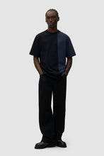 Laden Sie das Bild in den Galerie-Viewer, Arte Antwerp - Circle Logo Pocket Pants - Black Hosen Arte Antwerp
