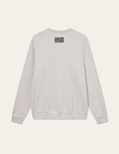 Laden Sie das Bild in den Galerie-Viewer, Les Deux - Sully Patch Sweatshirt - Grey Melange Sweatshirts Les Deux
