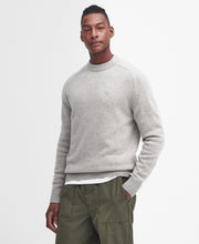 Laden Sie das Bild in den Galerie-Viewer, Barbour - Grangetown Pullover - Light Grey Pullover Barbour
