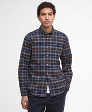 Laden Sie das Bild in den Galerie-Viewer, Barbour - Kyeloch Tailored Tartan Shirt - Midnight Oak Tartan Hemden Barbour
