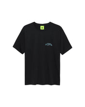 Laden Sie das Bild in den Galerie-Viewer, New Amsterdam - Love Connect Tee - Black T-Shirts New Amsterdam
