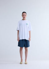 Laden Sie das Bild in den Galerie-Viewer, New Amsterdam - RESORTS TEE - WHITE T-Shirts New Amsterdam
