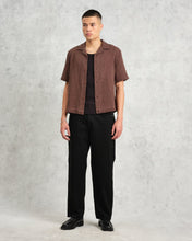 Laden Sie das Bild in den Galerie-Viewer, Wax London - Lido Dobby Shirt - Brown Hemden Wax London
