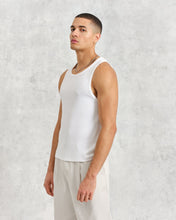 Laden Sie das Bild in den Galerie-Viewer, Wax London - Montague Ribbed Vest - White T-Shirts Wax London
