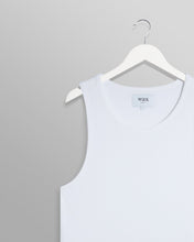 Laden Sie das Bild in den Galerie-Viewer, Wax London - Montague Ribbed Vest - White T-Shirts Wax London
