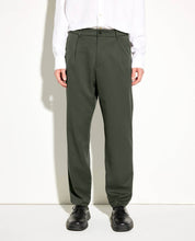 Laden Sie das Bild in den Galerie-Viewer, Elvine - Arnason Dobby Structure Pants - Shelter Green Jacken Elvine
