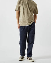 Laden Sie das Bild in den Galerie-Viewer, Minimum - Bertils Stoffhose 9344 - Navy Hosen Minimum
