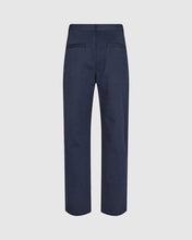 Laden Sie das Bild in den Galerie-Viewer, Minimum - Bertils Stoffhose 9344 - Navy Hosen Minimum
