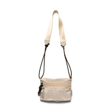 Laden Sie das Bild in den Galerie-Viewer, Taikan - Sacoche Premium Nylon Bag - Beige Taschen Taikan
