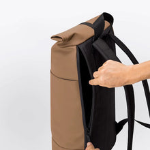 Laden Sie das Bild in den Galerie-Viewer, Ucon Acrobatics - Hajo Medium Backpack - Lotus Series Almond Taschen &amp; Rucksäcke Ucon Acrobatics
