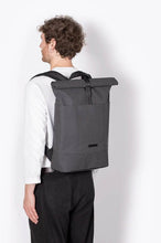 Laden Sie das Bild in den Galerie-Viewer, ucon-acrobatics-hajo-medium-backpack-phantom-series-black
