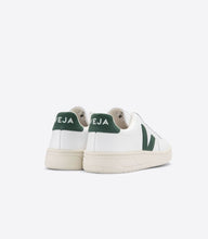 Laden Sie das Bild in den Galerie-Viewer, Veja - V-12 Leather - Extra White / Cyprus Schuhe Veja
