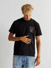 Laden Sie das Bild in den Galerie-Viewer, Woodbird - Rics Family Tee - Black T-Shirts Woodbird
