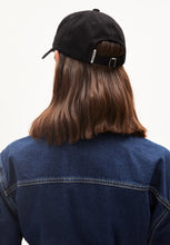 Laden Sie das Bild in den Galerie-Viewer, Armedangels - Yenaas Bold Cap - versch. Farben Caps Armedangels
